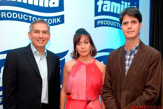 Familia introduce toallas de manos para brindar más higiene y facilidad