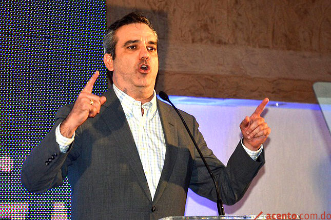 Luis Abinader lanza su aspiración presidencial para comicios de 2016
