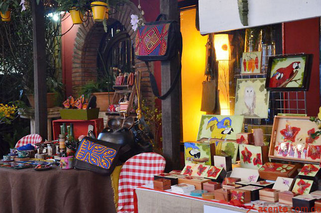 Detalles de Amor: Un encuentro con la tradición