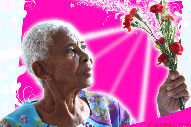 Fundación conmemora Día de Las Madres con envejecientes