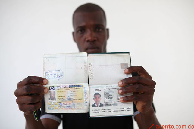 Acusan a los agentes de Migración de matar a palos a un obrero haitiano