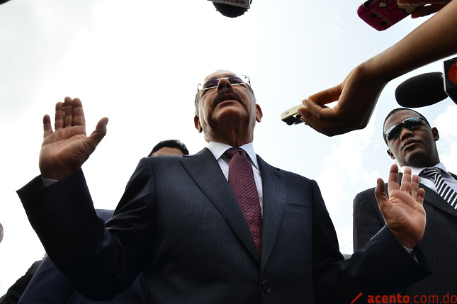 Danilo Medina advierte tomaría medidas 
