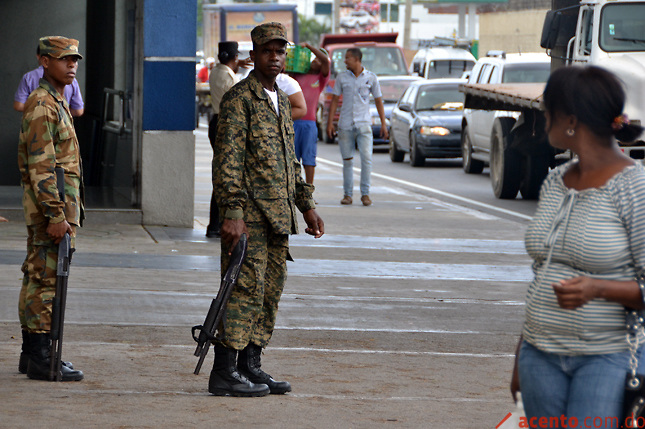 El Distrito Nacional bajo la vigilancia de militares y policías…