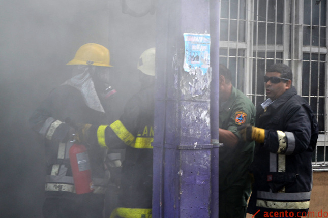 Clínica Corominas confirma que el fuego en su local se debió a un corto circuito