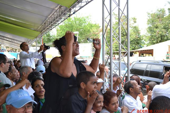 “¡Señor presidente.. en Santiago no están atendiendo a la gente!” (crónica II)