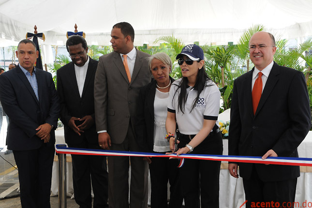 MP de Santo Domingo inaugura nuevas oficinas en el sector Invivienda