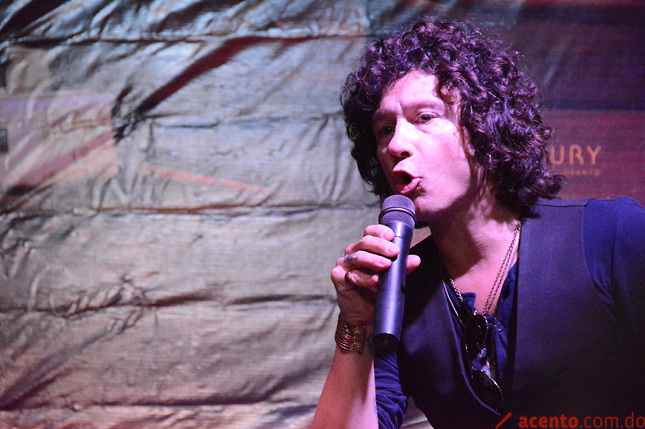 Bunbury respalda legalización de la marihuana espera no ser expulsado de RD por su opinión