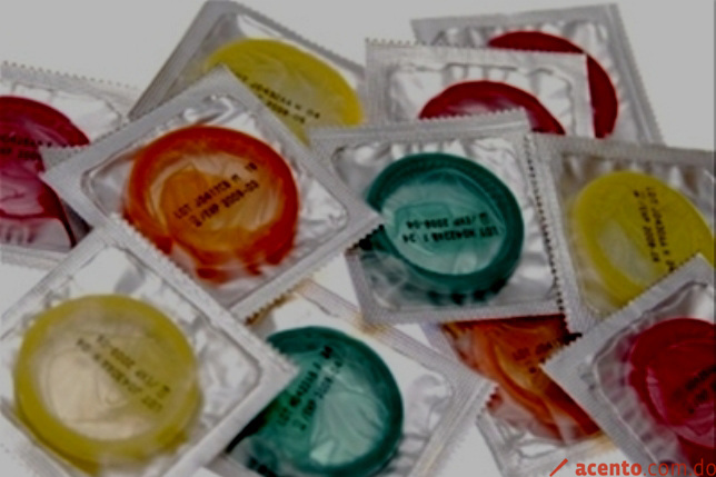 Vivazos venden en la República Dominicana condones que se distribuyen gratis en NY