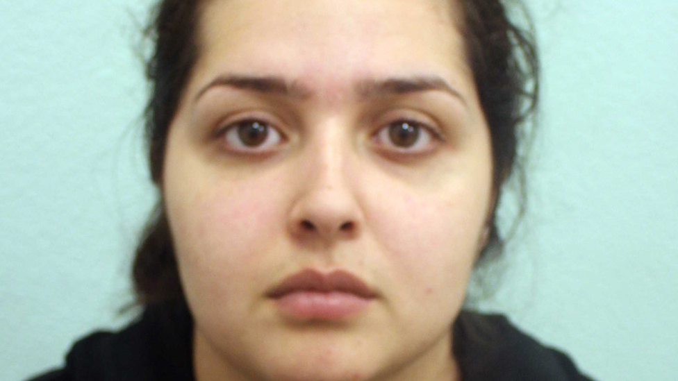 Fatima Khan, la 