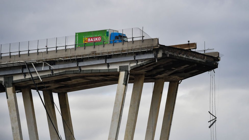 Colapso en Génova: lo que se sabe de las posibles causas del trágico desplome del puente en el que fallecieron decenas de personas
