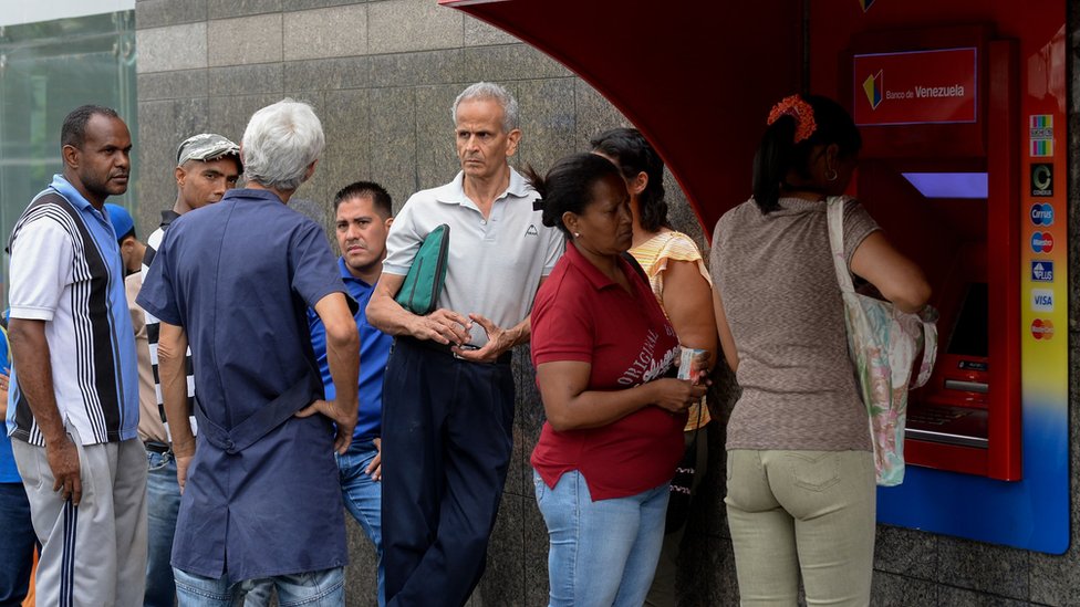 Venezuela: la odisea de encontrar el bolívar soberano en el primer día hábil de la nueva moneda