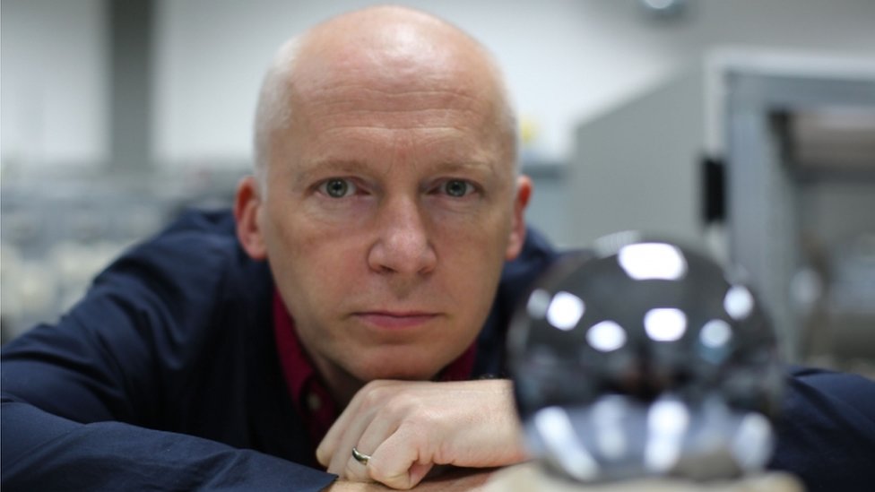 ¿Te da curiosidad el infinito? Tus preguntas al matemático británico Marcus du Sautoy