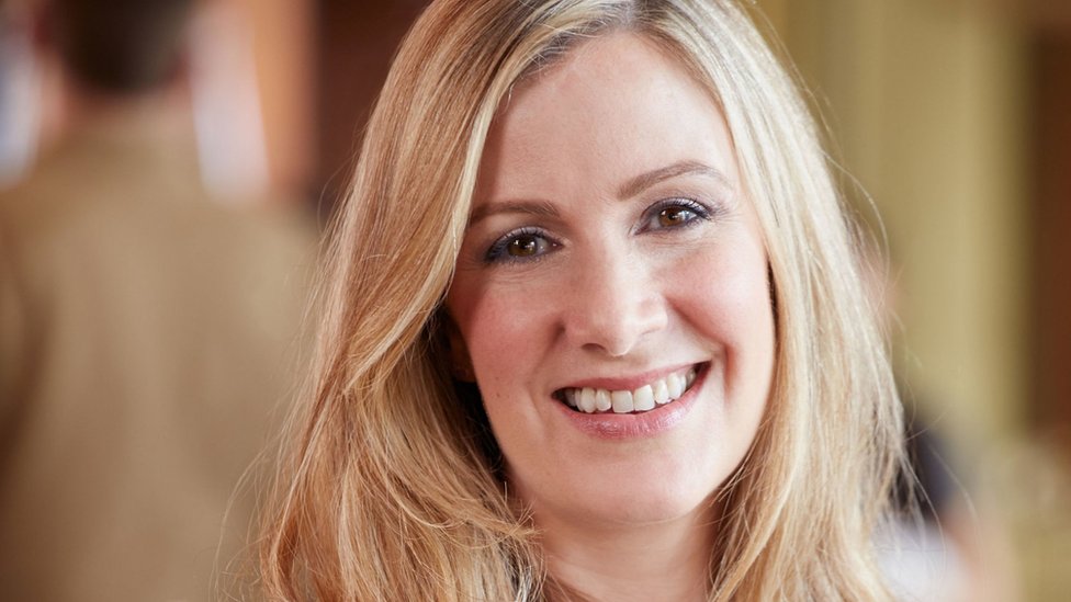 Muere a los 40 años Rachael Bland, la presentadora de la BBC que había narrado en un podcast su conmovedora lucha contra el cáncer de seno