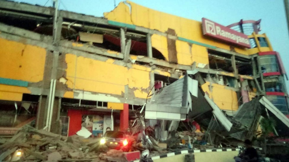 Las primeras imágenes del terremoto y tsunami que golpearon la isla indonesia de Célebes
