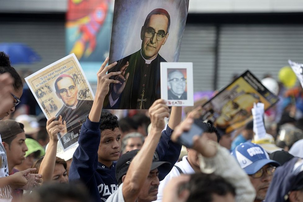 Canonización de monseñor Óscar Romero: cómo mataron a monseñor Óscar Romero cuando oficiaba misa en El Salvador hace 38 años