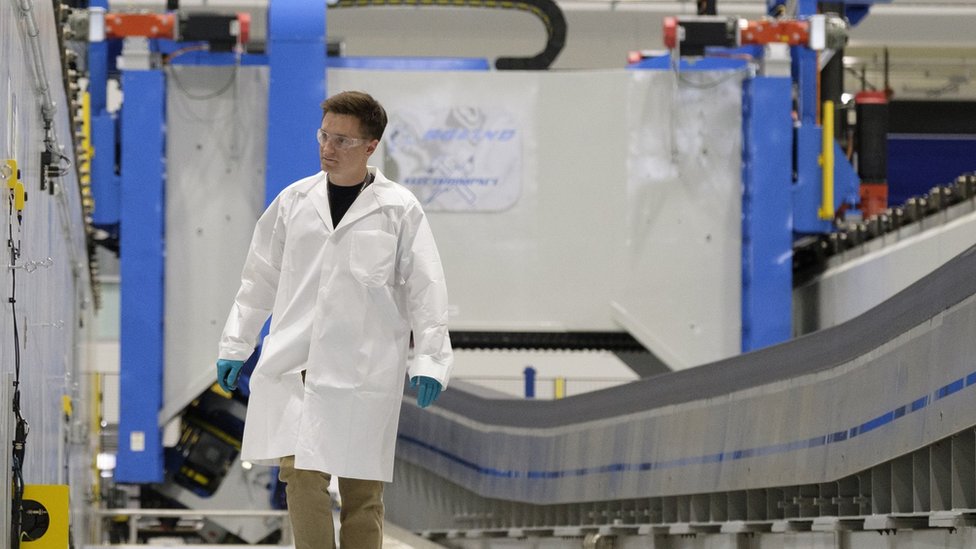 Fábrica de Boeing en Everett: cómo es trabajar en el edificio más grande del mundo