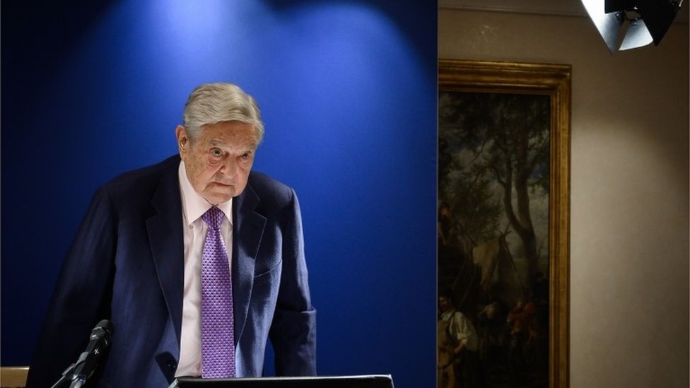 George Soros ataca a China en Davos: 
