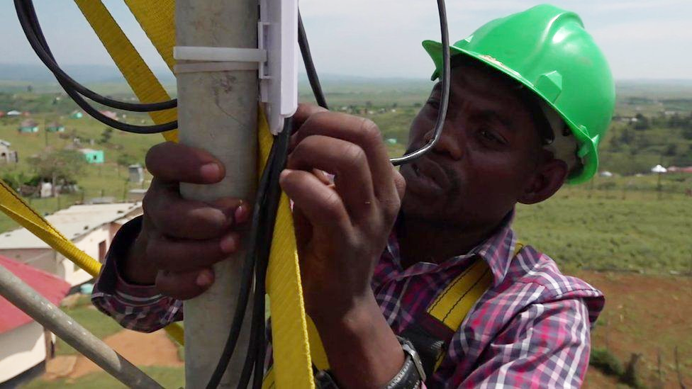 La comunidad que construye y maneja su propia red wifi