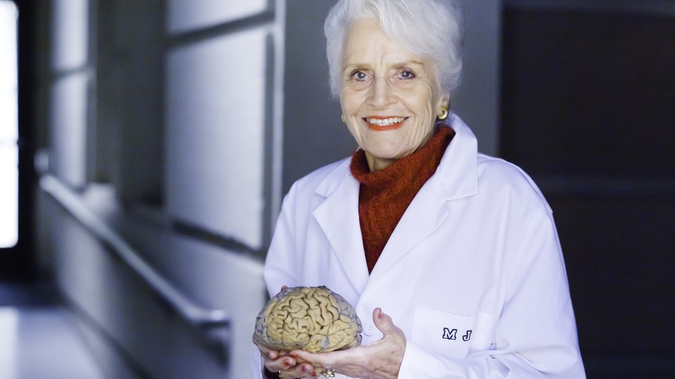 Marian Diamond, la extraordinaria científica que estudió el cerebro de Albert Einstein y nos dejó excelentes noticias sobre nuestro propio cerebro