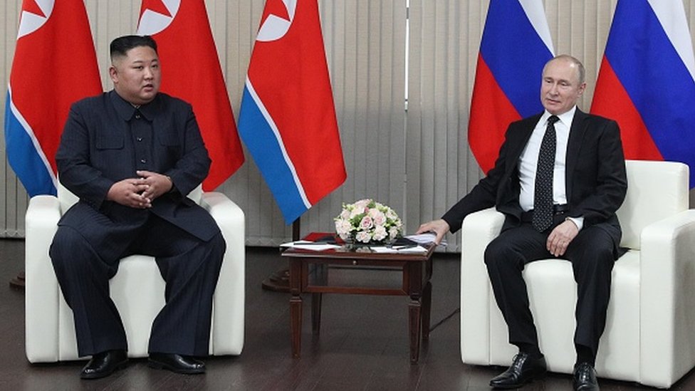 Kim Jong-un y Vladimir Putin discuten el conflicto en la península coreana en su histórico encuentro en Vladivostok