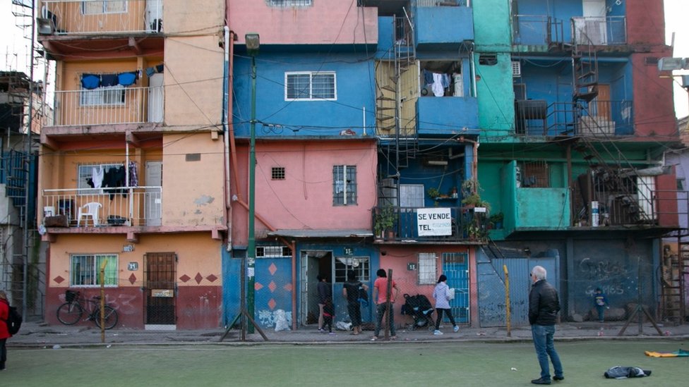 Cómo la crisis en Argentina cambió la vida en Villa 31, el barrio marginal más antiguo y emblemático de Buenos Aires