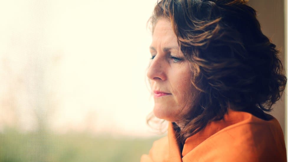 El riesgo de desarrollar cáncer de mama por la terapia hormonal para la menopausia 
