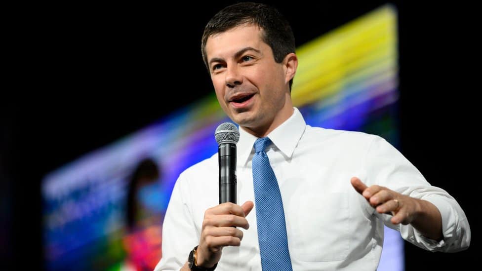 Elecciones 2020 en Estados Unidos: Pete Buttigieg el exmilitar, millennial y gay cuya candidatura amenaza a los favoritos a la nominación demócrata