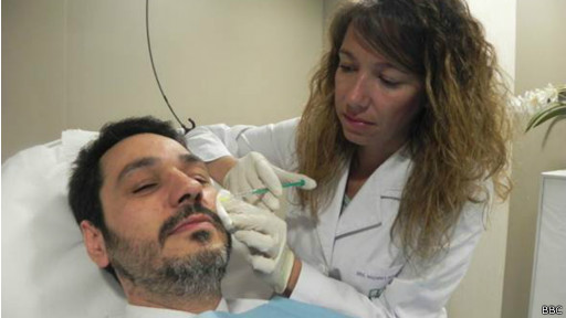 Maquillarse para enfrentar la crisis en España