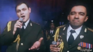 La policía rusa se anota un éxito musical inesperado
