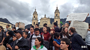 Bogotá: las consecuencias de destituir al alcalde exguerrillero Gustavo Petro