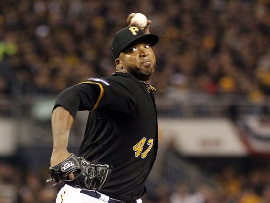 Los Reales inician temporada con victoria; Liriano poncha a 11 Cardenales