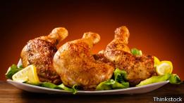 Advierten de los peligros de lavar el pollo