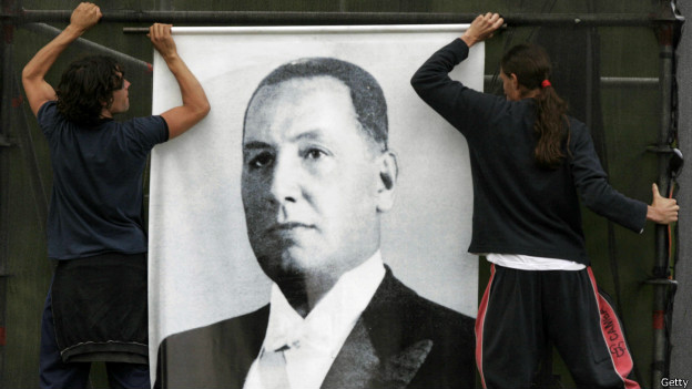 ¿Por qué no se ha construido el monumento a Perón en Buenos Aires?