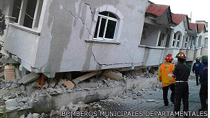 Un temblor de 6,9 causa al menos tres muertos en Guatemala