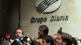 Gobierno argentino modifica polémica Ley de Medios del kirchnerismo