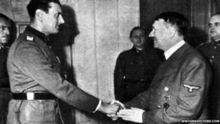 Cómo el soldado favorito de Hitler terminó matando por cuenta de Israel