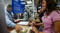 En busca del "dólar libre" en Venezuela