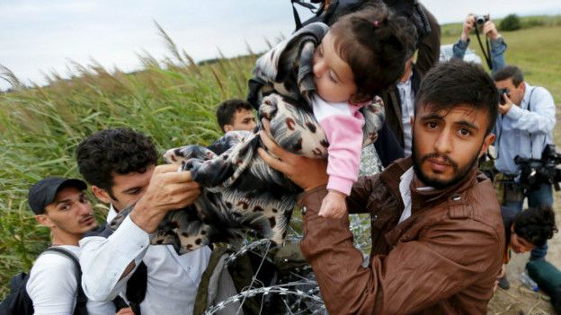 Los términos que deben usarse y los que no para describir a los migrantes