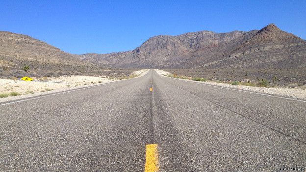 "La carretera de los extraterrestres", la puerta de entrada a la misteriosa Área 51 en el desierto de Nevada