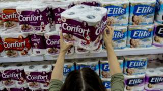 El "cartel del confort": el papel higiénico que ensucia la imagen empresarial en Chile