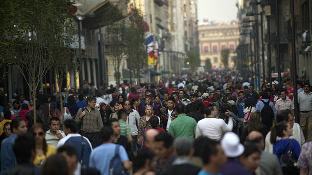 ¿Por qué México paga cientos de millones de dólares a sus funcionarios para que sean puntuales?