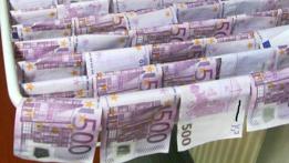 ¿Quién arrojó decenas de miles de euros al Danubio?