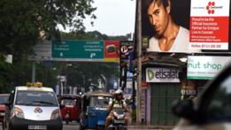 Por qué el presidente de Sri Lanka dice que los organizadores de un concierto de Enrique Iglesias deberían recibir latigazos