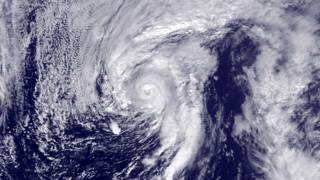 El inusual huracán fuera de temporada en el Atlántico causado por El Niño que sorprende a los científicos
