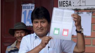 Bolivia dice "No" en referendo a otra reelección de Evo Morales