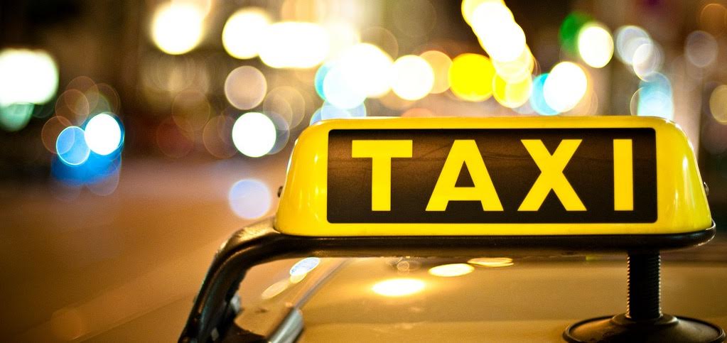 Candidato a Regidor por Alianza País propone creación de Zonas Seguras para Taxistas