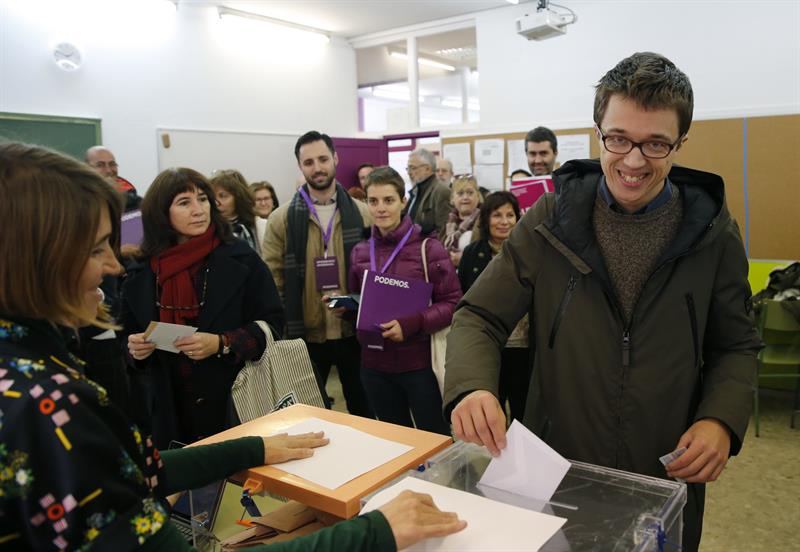 Participación en comicios españoles es del 36,94% a media jornada