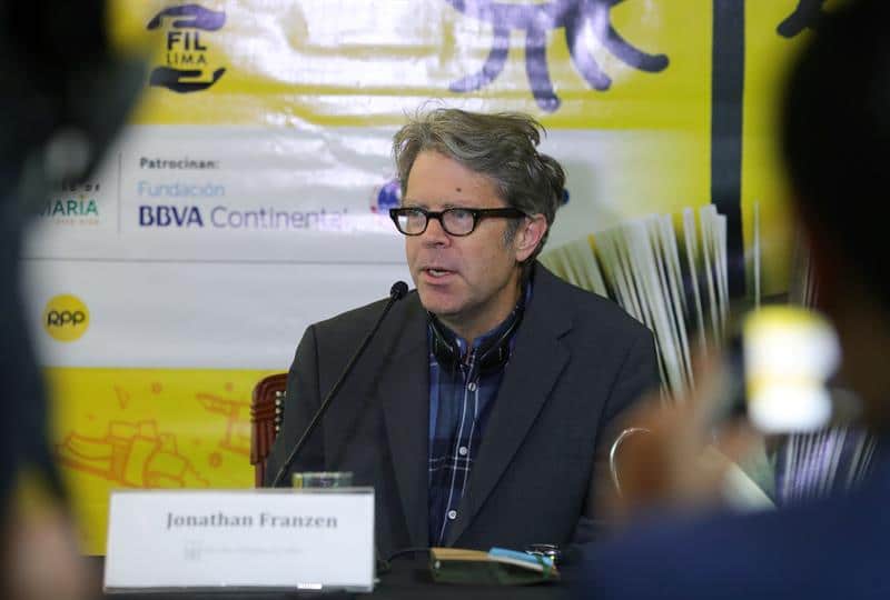 Jonathan Franzen alerta EE.UU se puede dirigir a una crisis constitucional