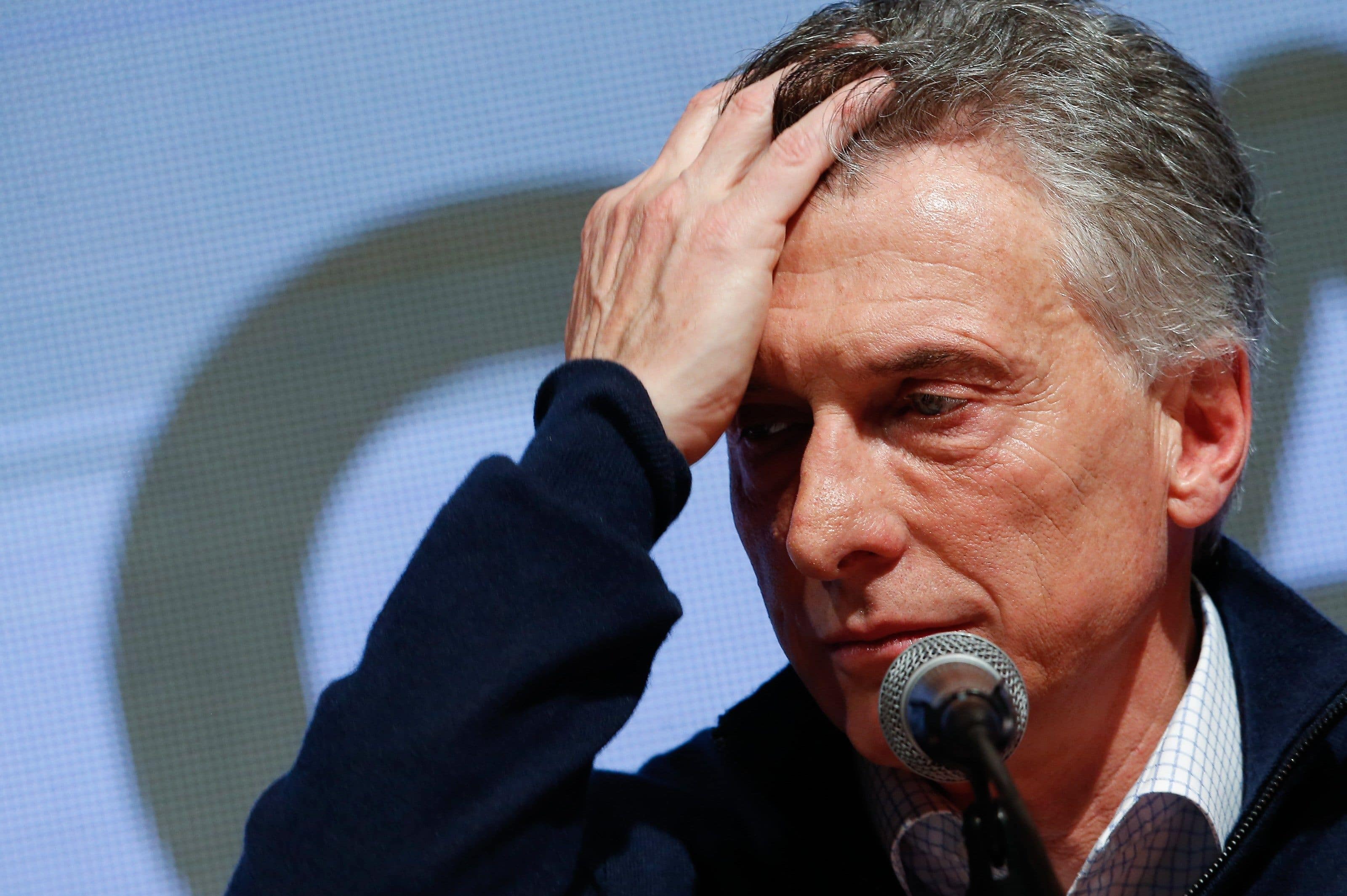 El valor del peso argentino se desploma tras derrota de Macri en primarias