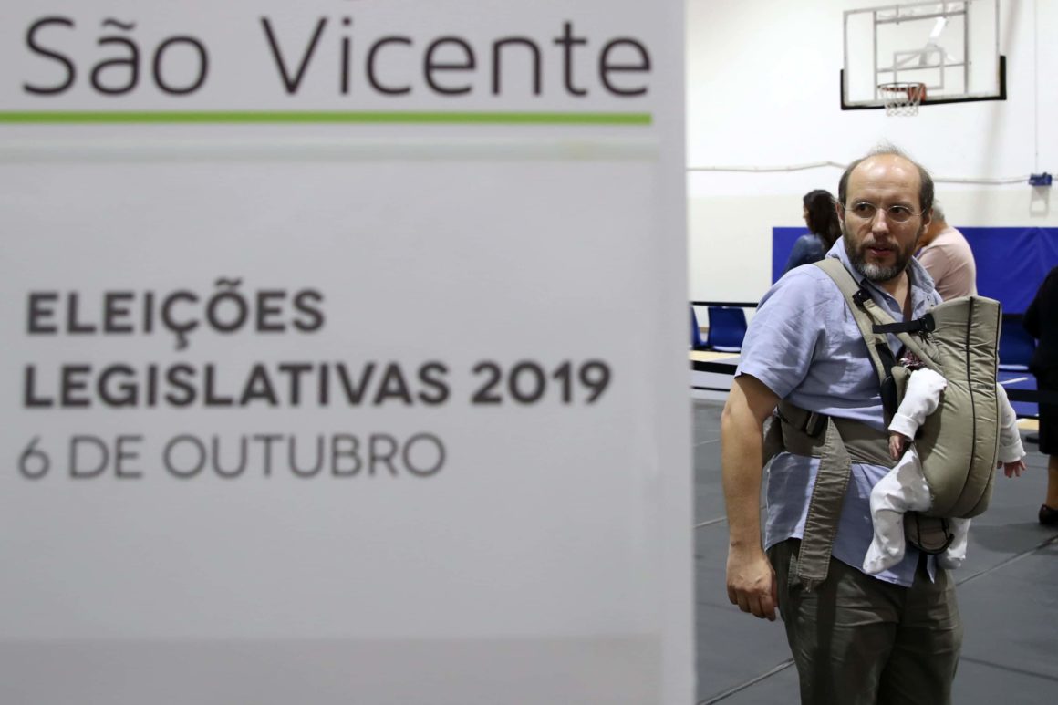 Escasa participación a media jornada en las elecciones de Portugal